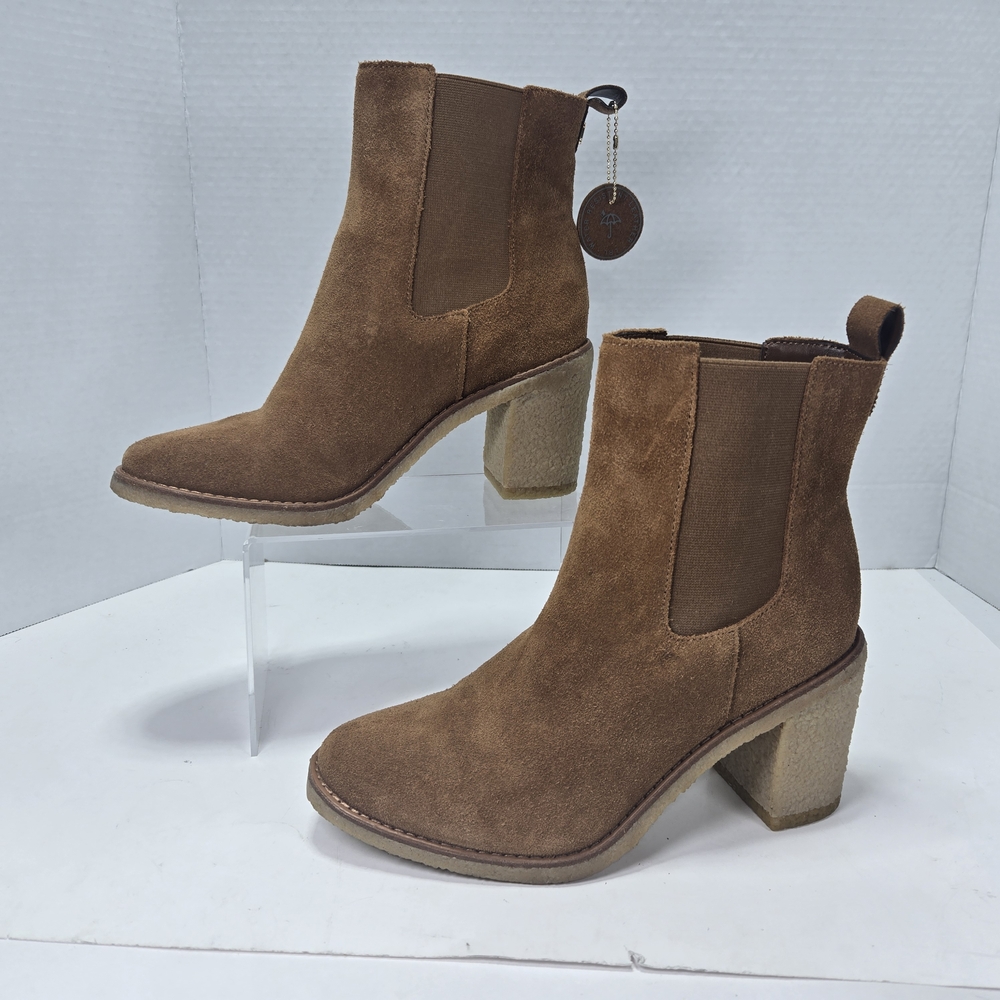 Lauren Ralph Lauren Marianna Tan Suede Slip-on Heeled Boots Size 9 1/2 9.5